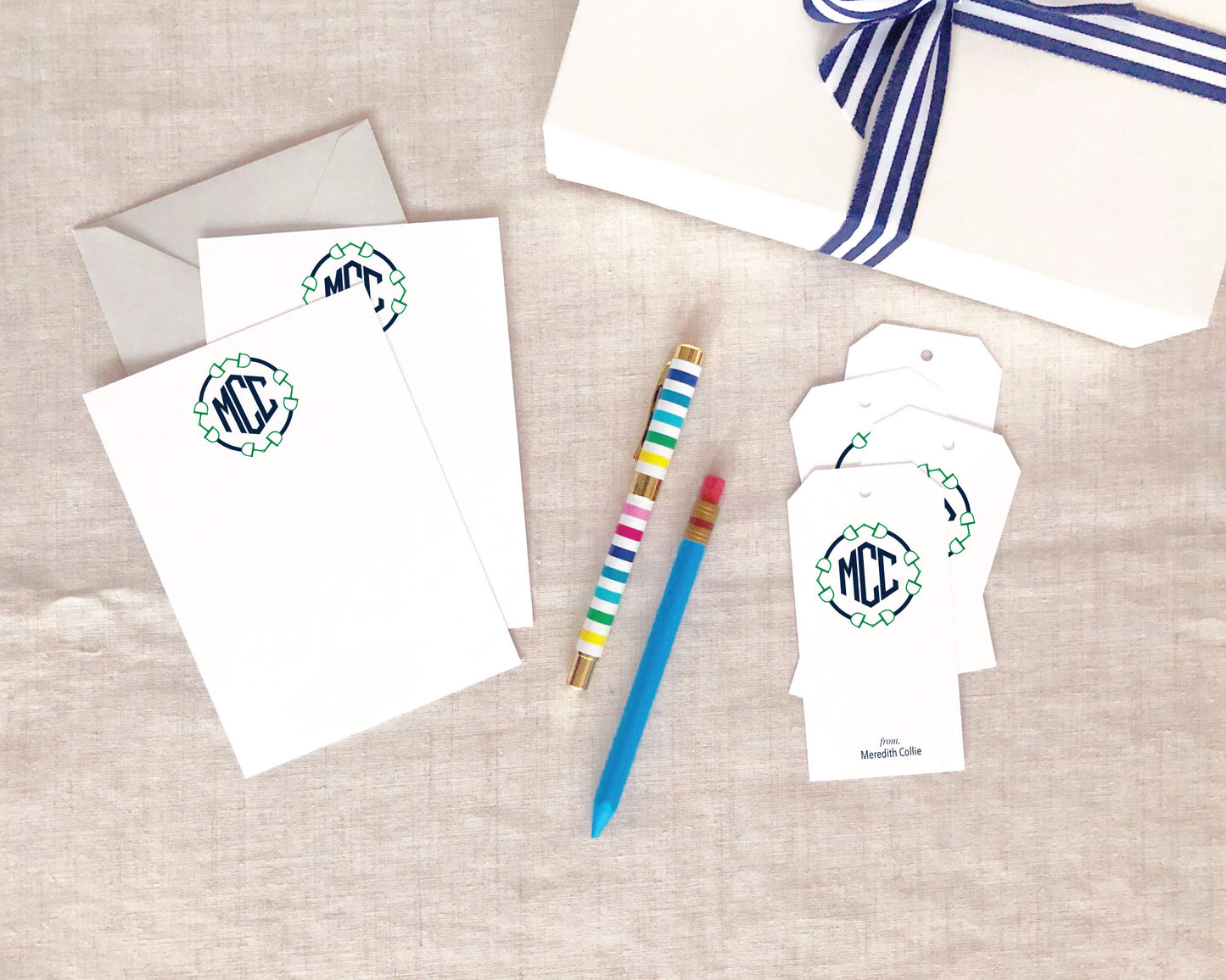 Round Snaffle Bit Monogram Flat Stationery Gift Set