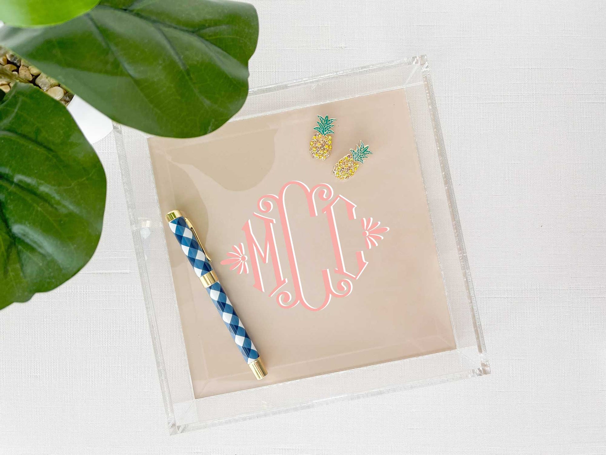 elegant three initial monogram, lucite tray, medium square, 8 inches square, meredith collie paper, acrylic tray